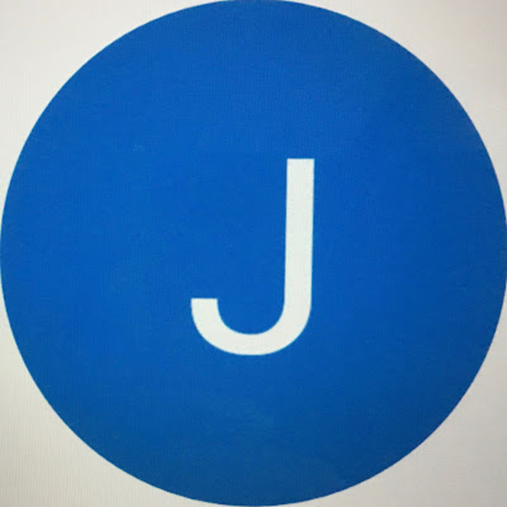 Meet your Posher, Jacqueline